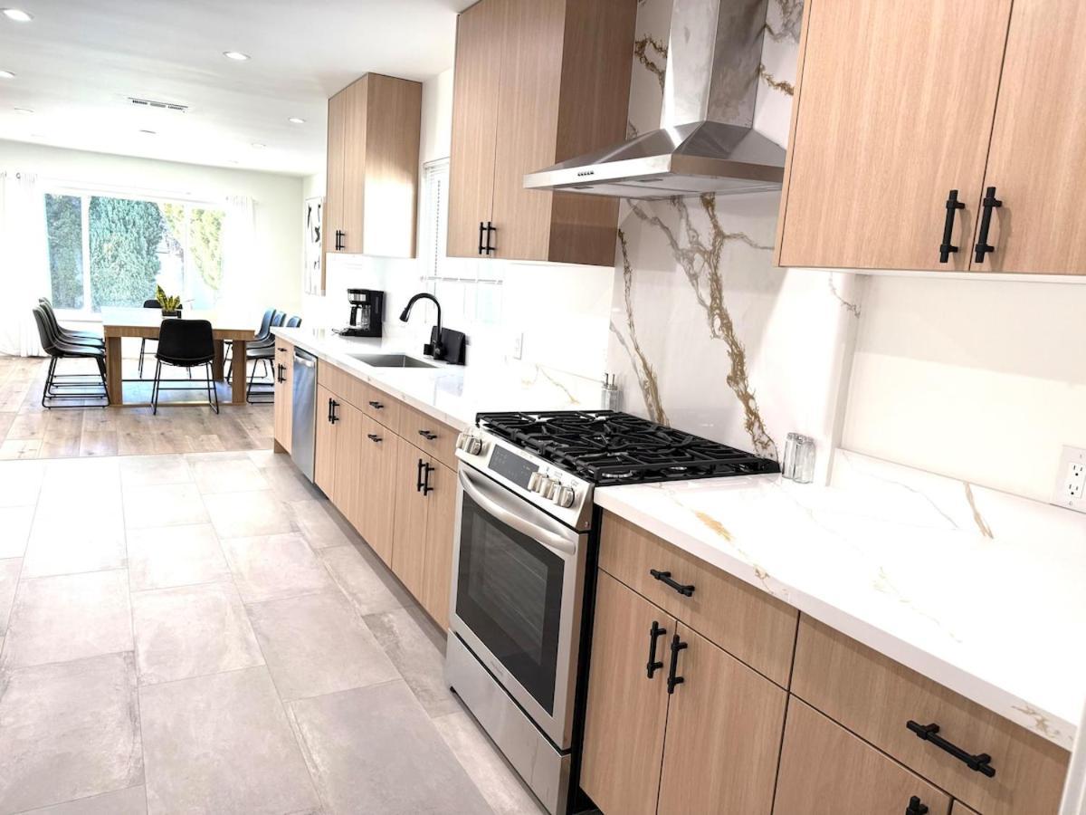 Villa House With Pool In Prime Location - 10 Mins To Universal Los Angeles