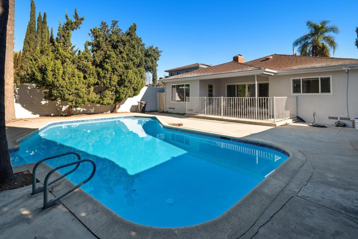 Villa House With Pool In Prime Location - 10 Mins To Universal Los Angeles