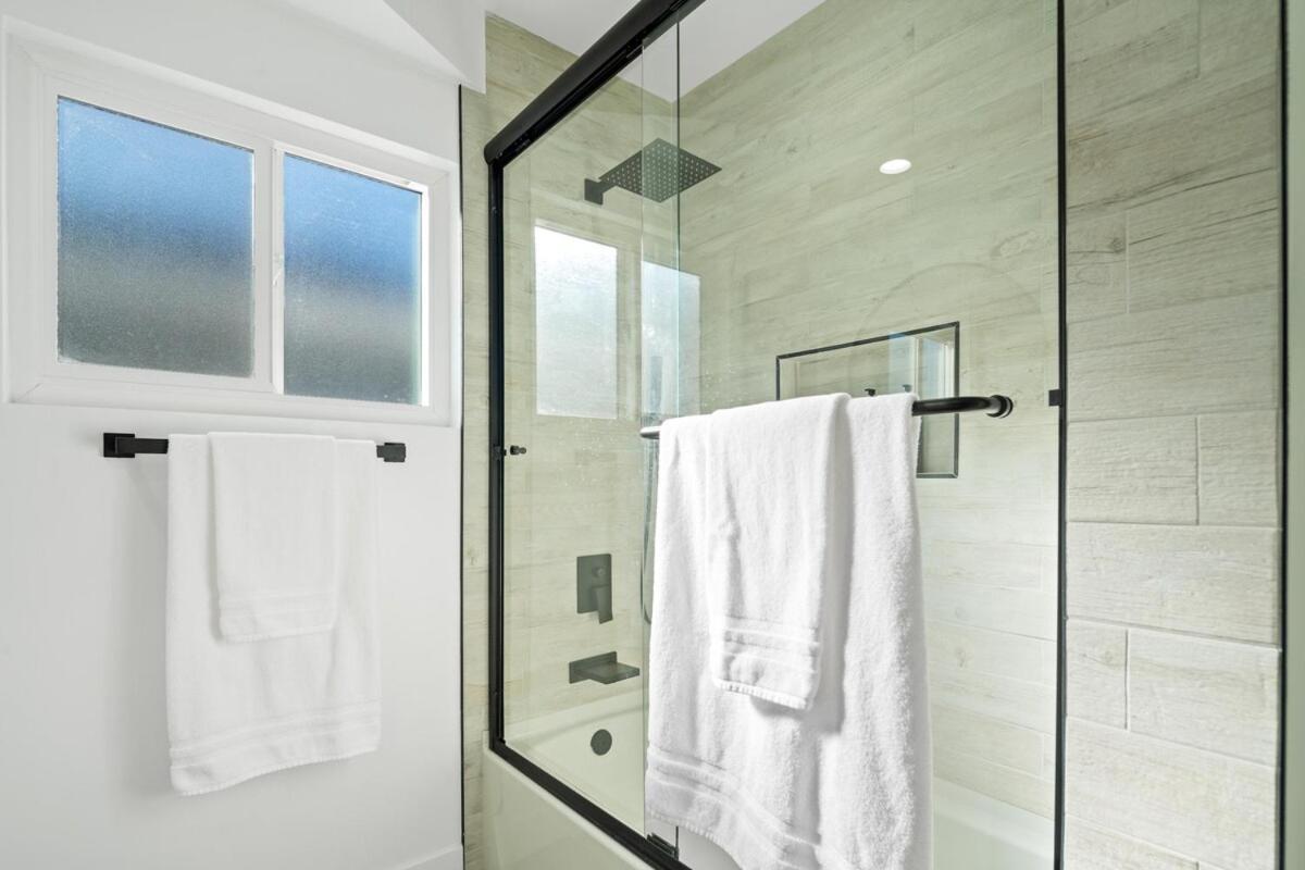 House With Pool In Prime Location - 10 Mins To Universal Los Angeles